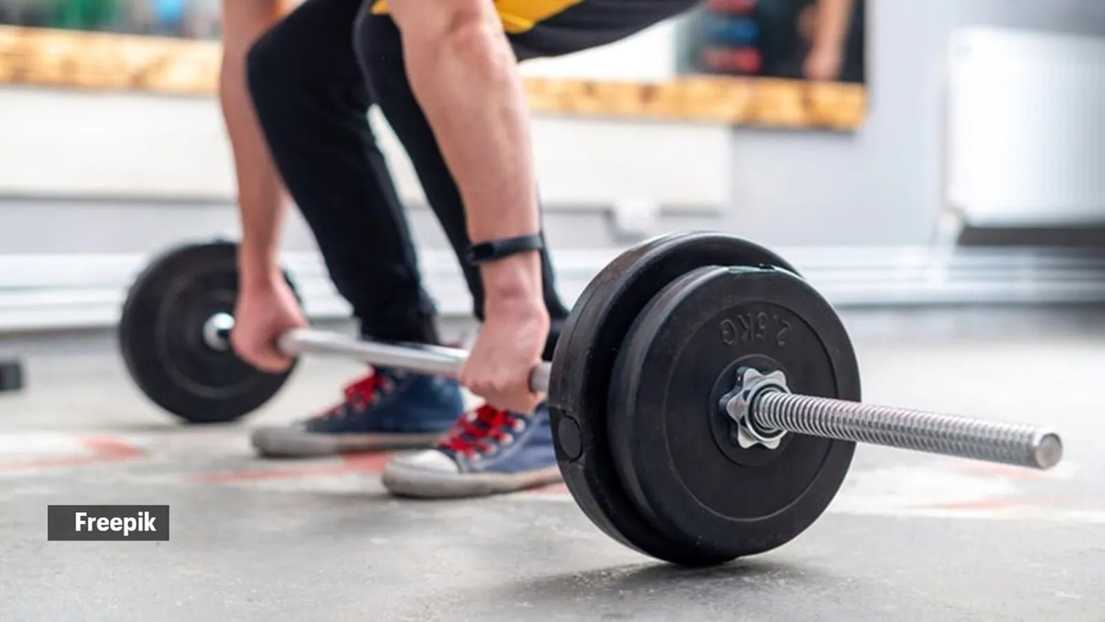 Why orthopaedics advice caution when performing these 3 exercises in the gym (including deadlifts) | Fitness News