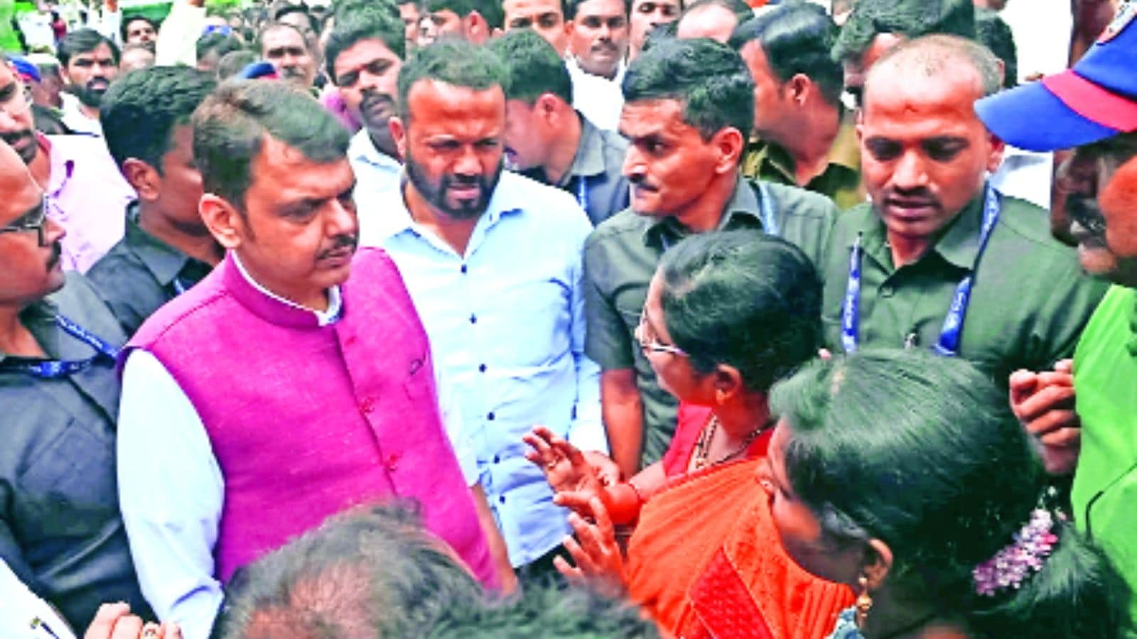 As CM Fadnavis promises all help to flood-hit people, Shinde draws fire over relief material kits | Pune News