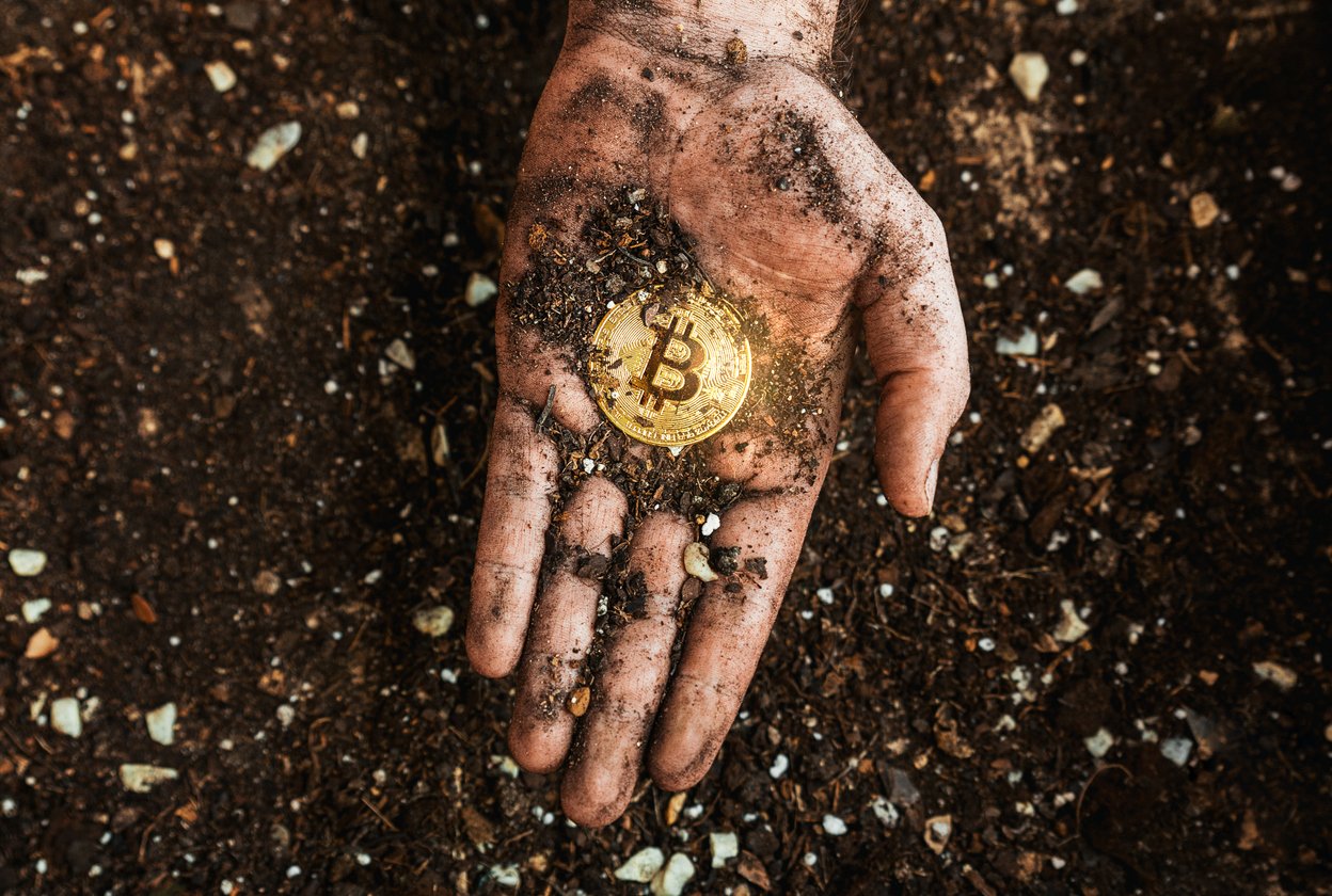Bitcoin Miners Still Under Pressure In 2025 — How Long Can They Hold?
