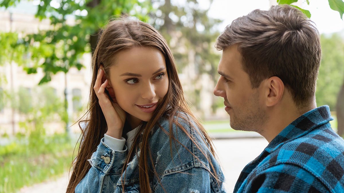 9 Key Tips to Getting a Leo Man’s Attention • Astrologify