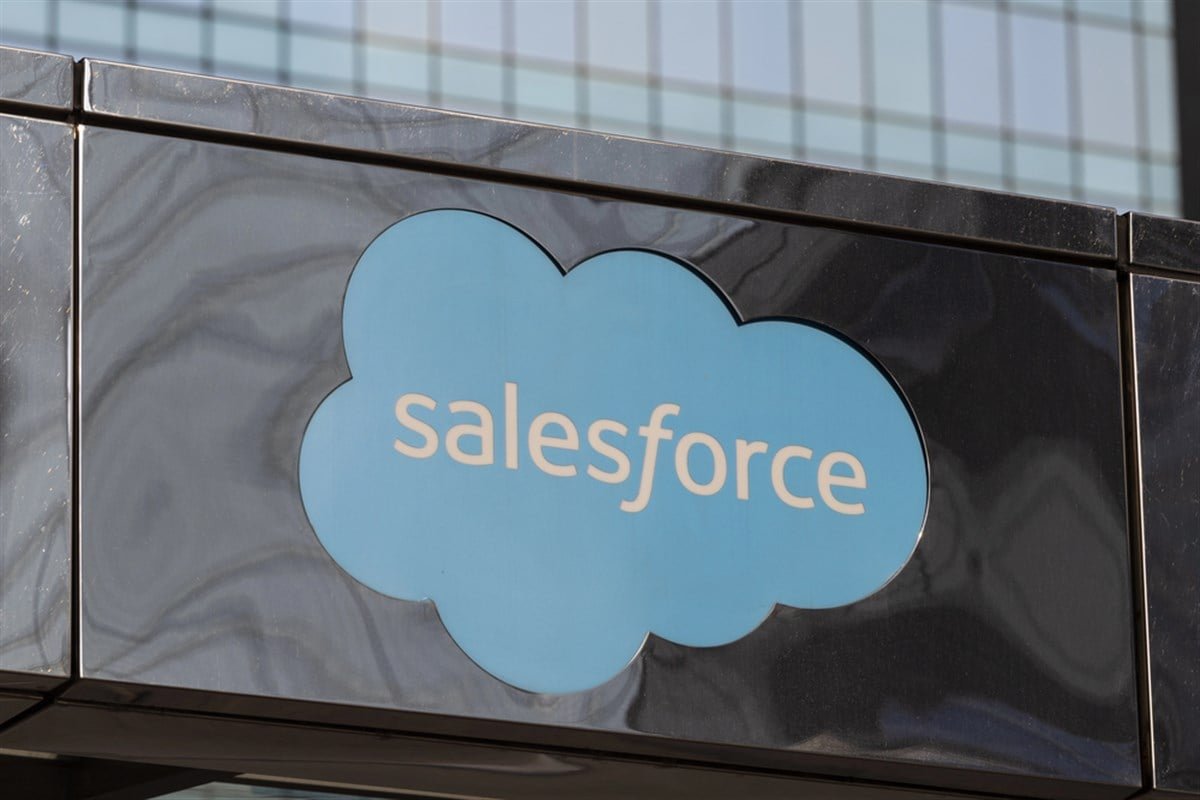 CRM Stock Pulls Back—Why Analysts Still See 35% Upside