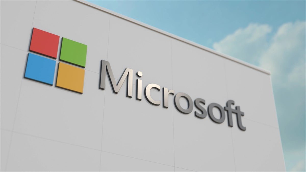MSFT Stock Pulls Back, But Analysts Stay Bullish