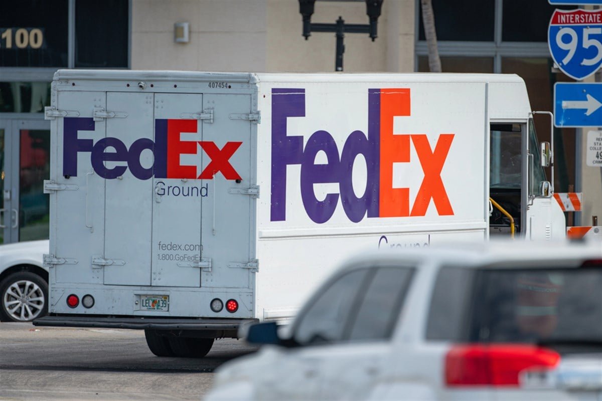 FDX Earnings Top Views, Stock Targets 5 Next