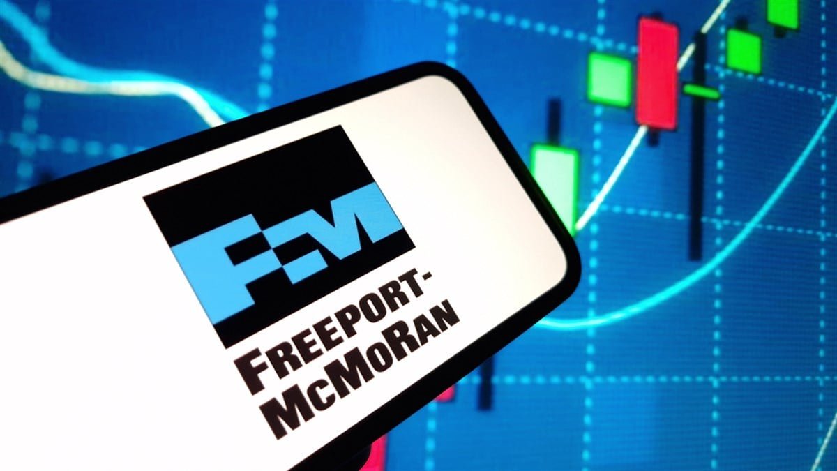 FCX Stock Tanks on Indonesian Mine Halt—Is It a Long-Term Buy?