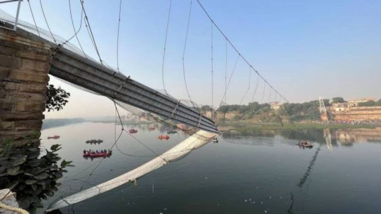 Bridge collapse: State govt proposes ‘major penalty’ against former Morbi Chief Officer | Ahmedabad News