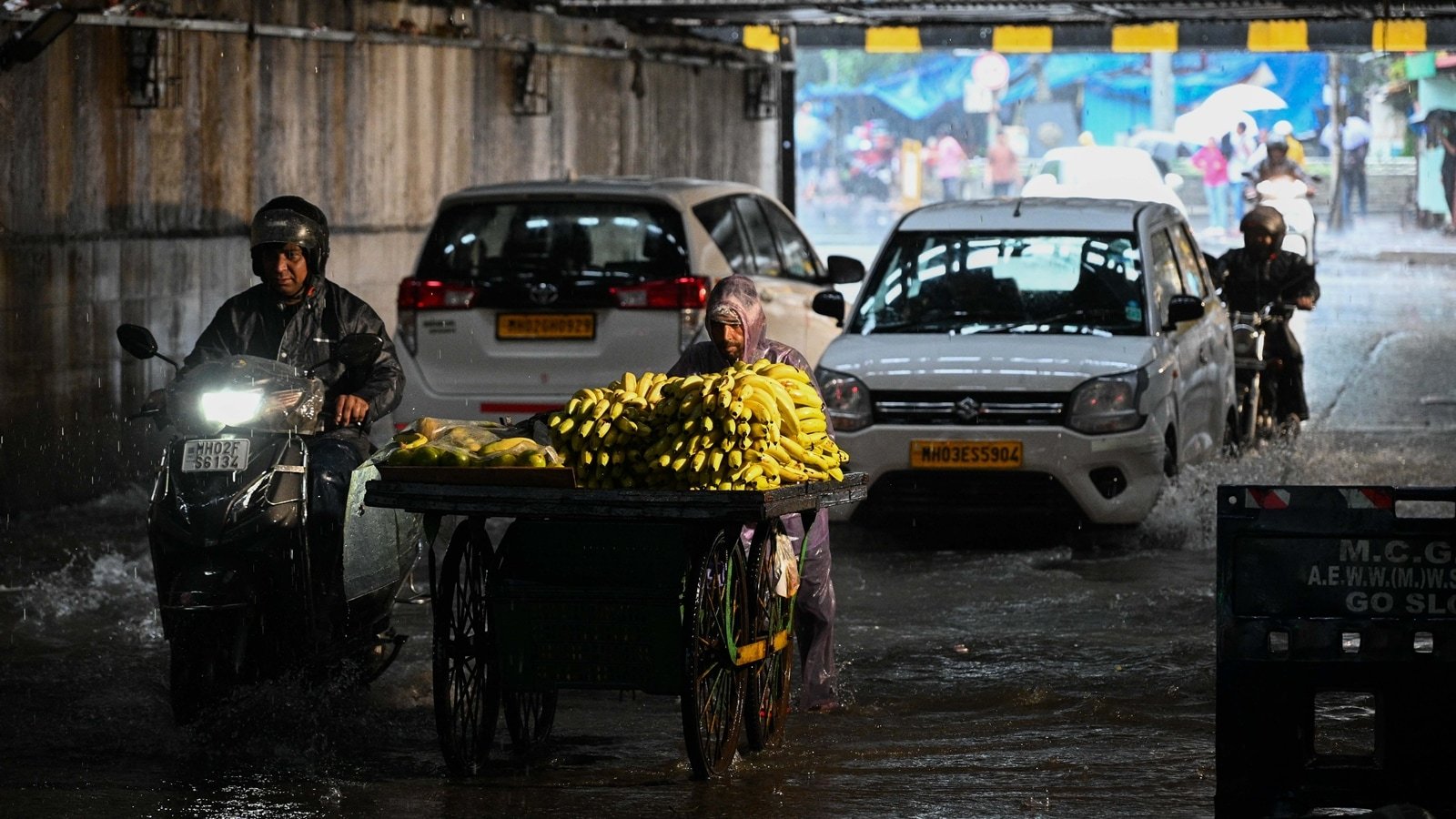 Heavy rains in Maharashtra claim 10 lives within 48 hours, over 11,000 rescued | Mumbai News