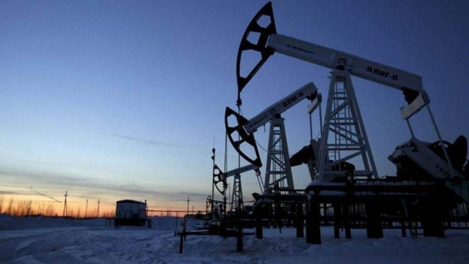 Oil prices fall nearly 1% on oversupply and weaker US demand | Business News