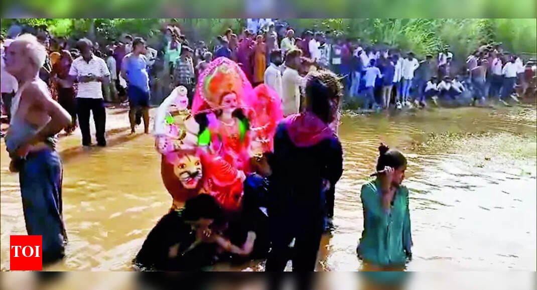 UP: 3 dead, 5 missing after 9 swept away in Agra; SDRF teams deployed | India News