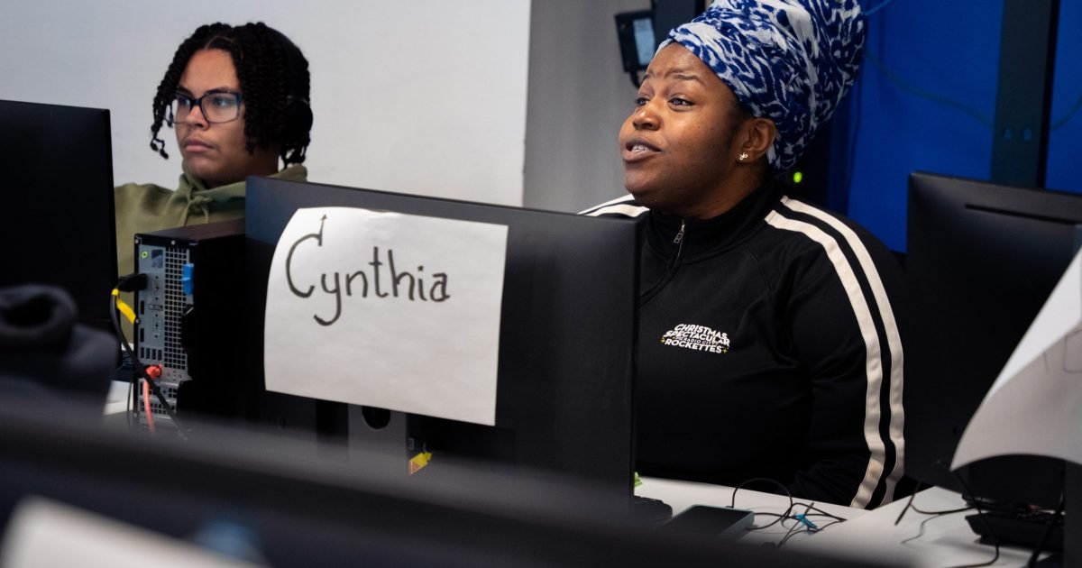 ‘If there’s no bottom rung on the ladder, it’s really hard to leap up’: Nonprofits focused on Gen Z employment get m Citi Foundation windfall