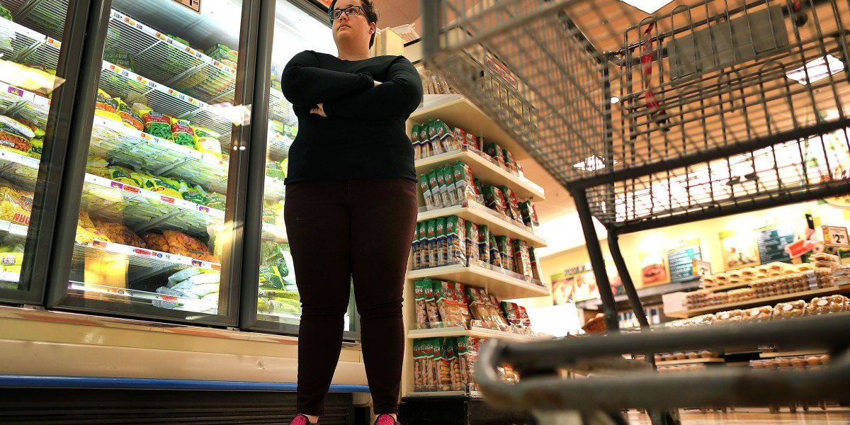 Gen Zers are turning to frozen food to stretch their budgets and they don’t feel good about it 