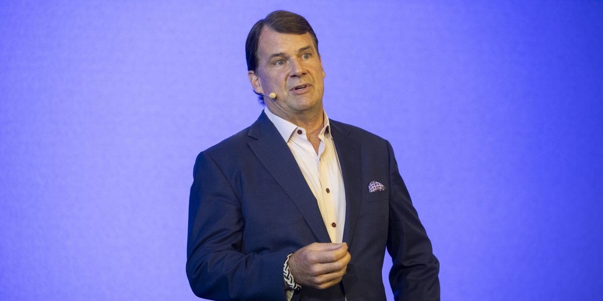 Ford CEO Jim Farley hopes AI will help blue-collar workers, but ‘it’s hard to say that today’