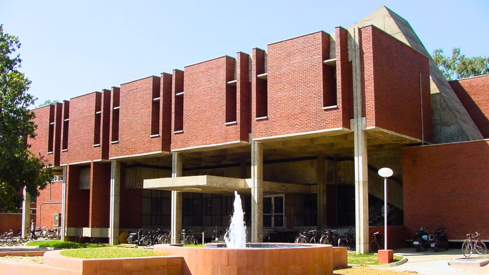 IIT Kanpur’s SIIC incubates 500+ startups, including 150 women-led ventures worth Rs 12,000 crore | Education News