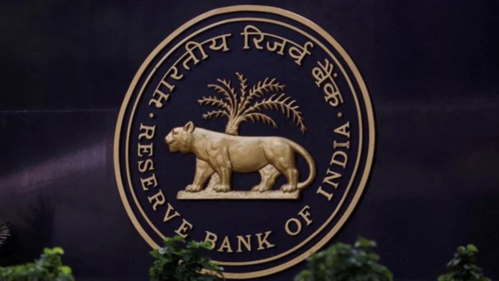 Are banks open or closed on Friday and Saturday, October 3-4? City-wise list