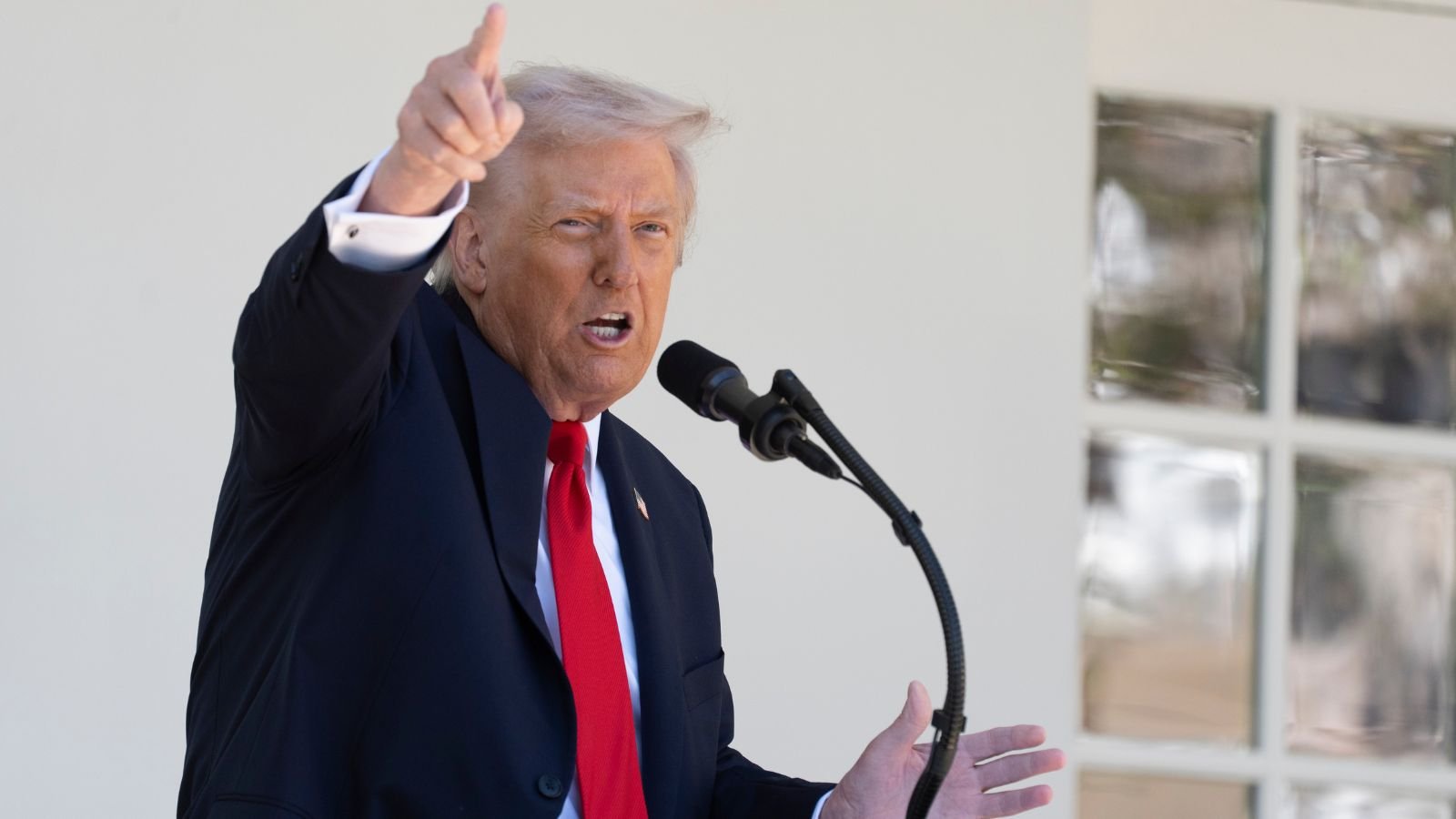 Trump seeks 0 million compensation from Justice Department over past investigations | World News