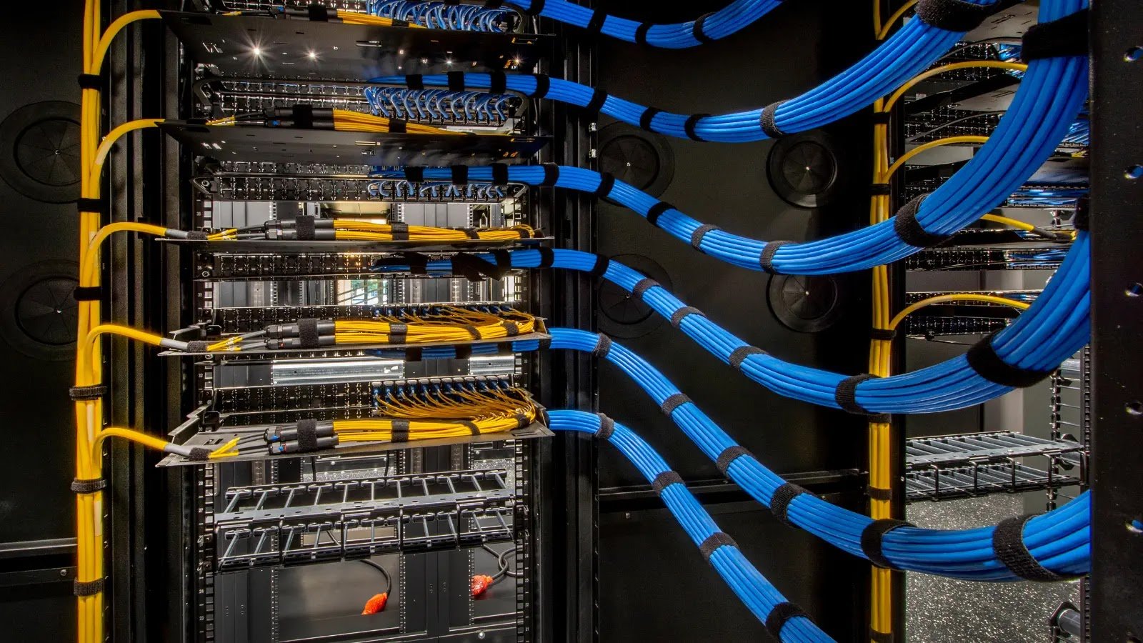 PolarEdge C2 Communication via Custom Binary Protocol with Custom TLS Server