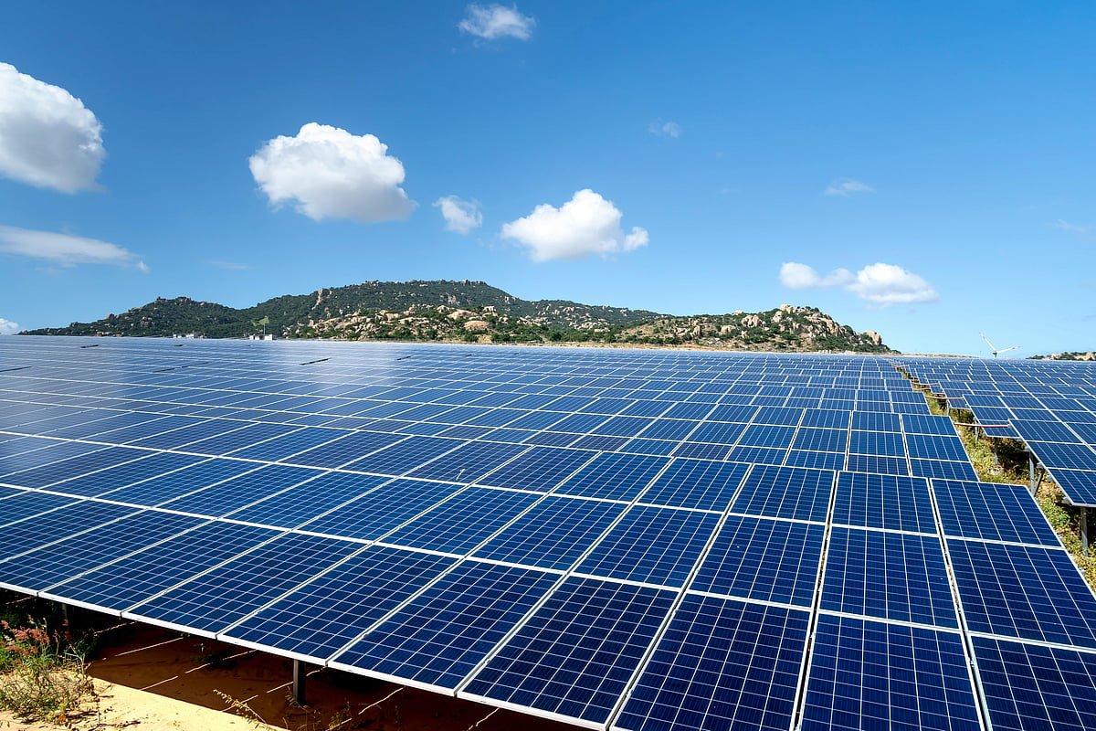 PMSGY Rooftop Solar Installations Reach 4.9 GW; Gujarat Leads, Target Still Distant