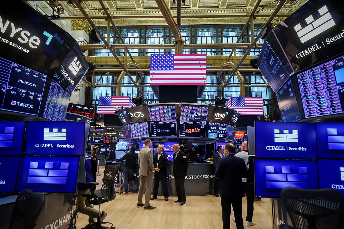 Stock Futures Slip As US Government Nears Shutdown: Markets Wrap