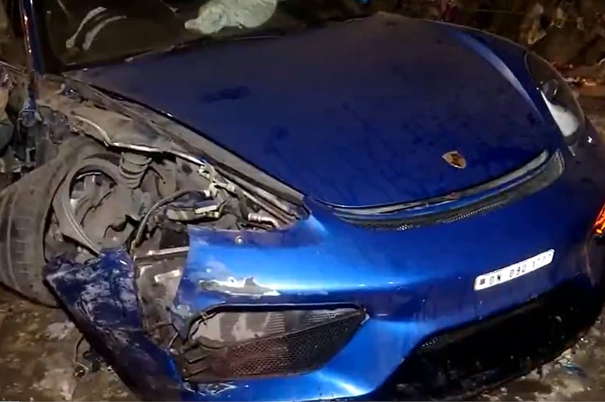 Porsche Crashes During Race On Mumbai’s Western Express Highway