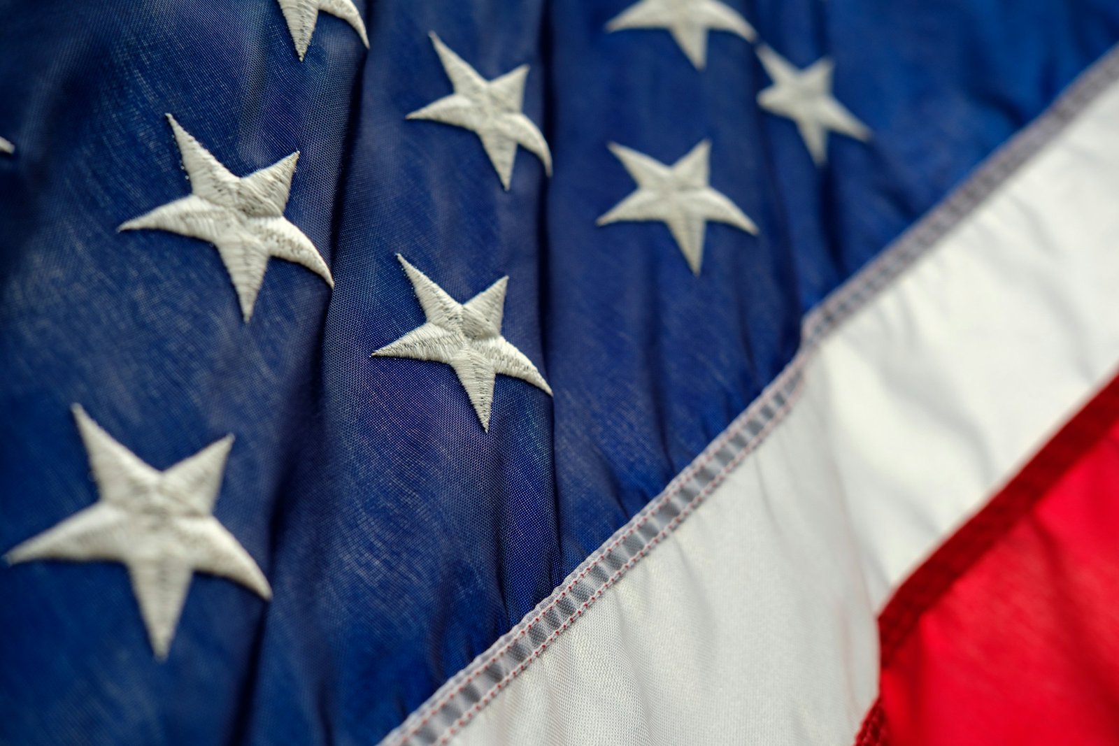 Crypto Transactions Explode In US, Crossing  Trillion In First 6 Months Of 2025 – Report