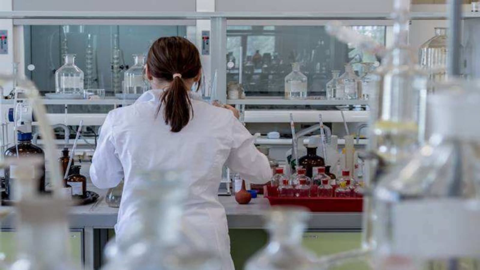 IIT researchers develop water-stable material for hydrogen generation | Ahmedabad News