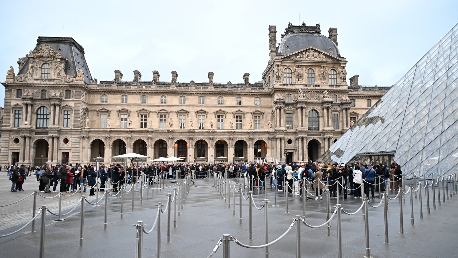 Why weren’t the jewels stolen from the Louvre insured? | World News