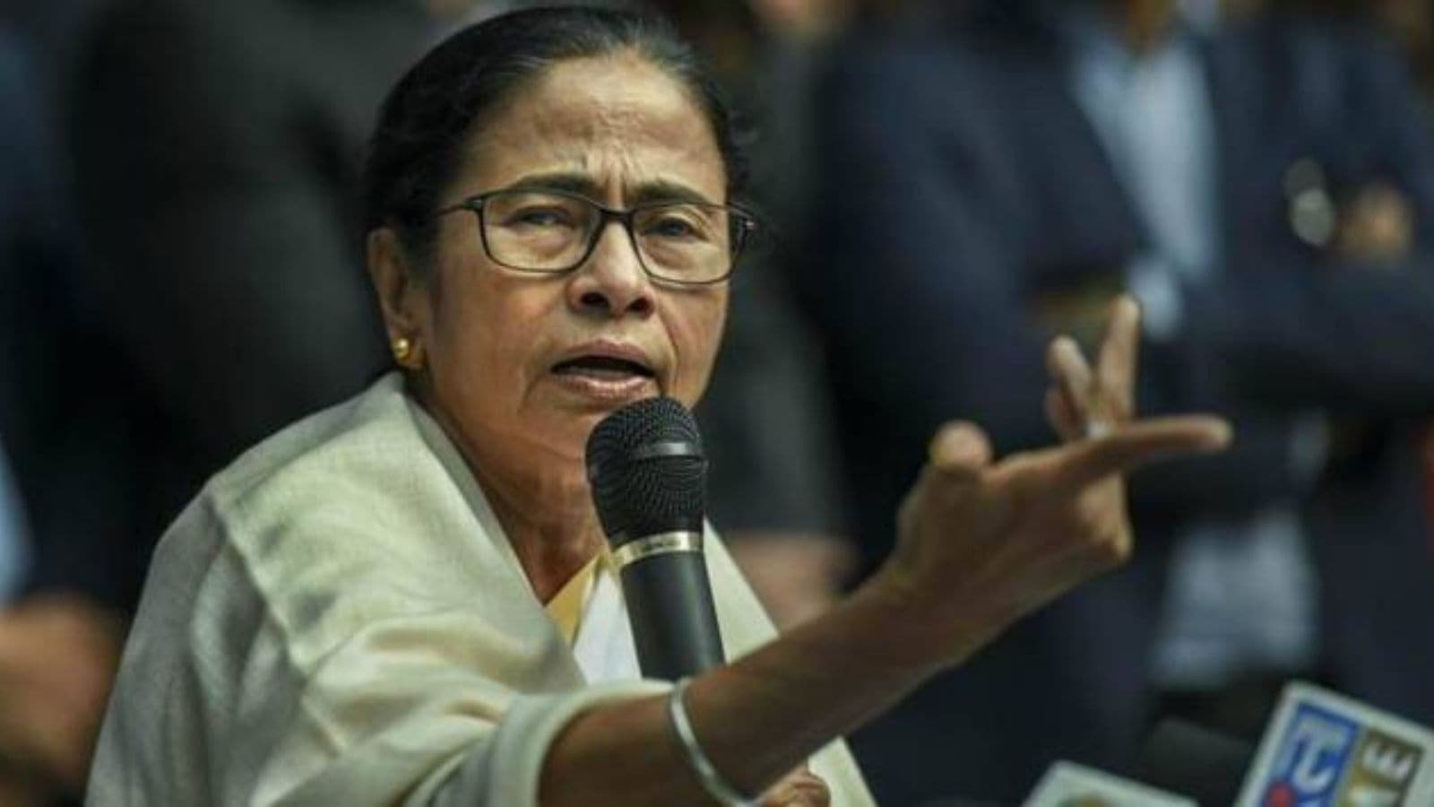 Durgapur rape case: Female students staying in hostels must adhere to rules, not venture out late at night, says Mamata | Kolkata News