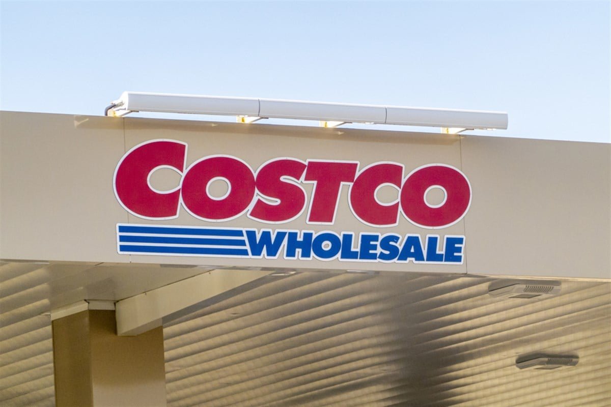 COST Stock Eyes New Highs as Special Dividend Looms