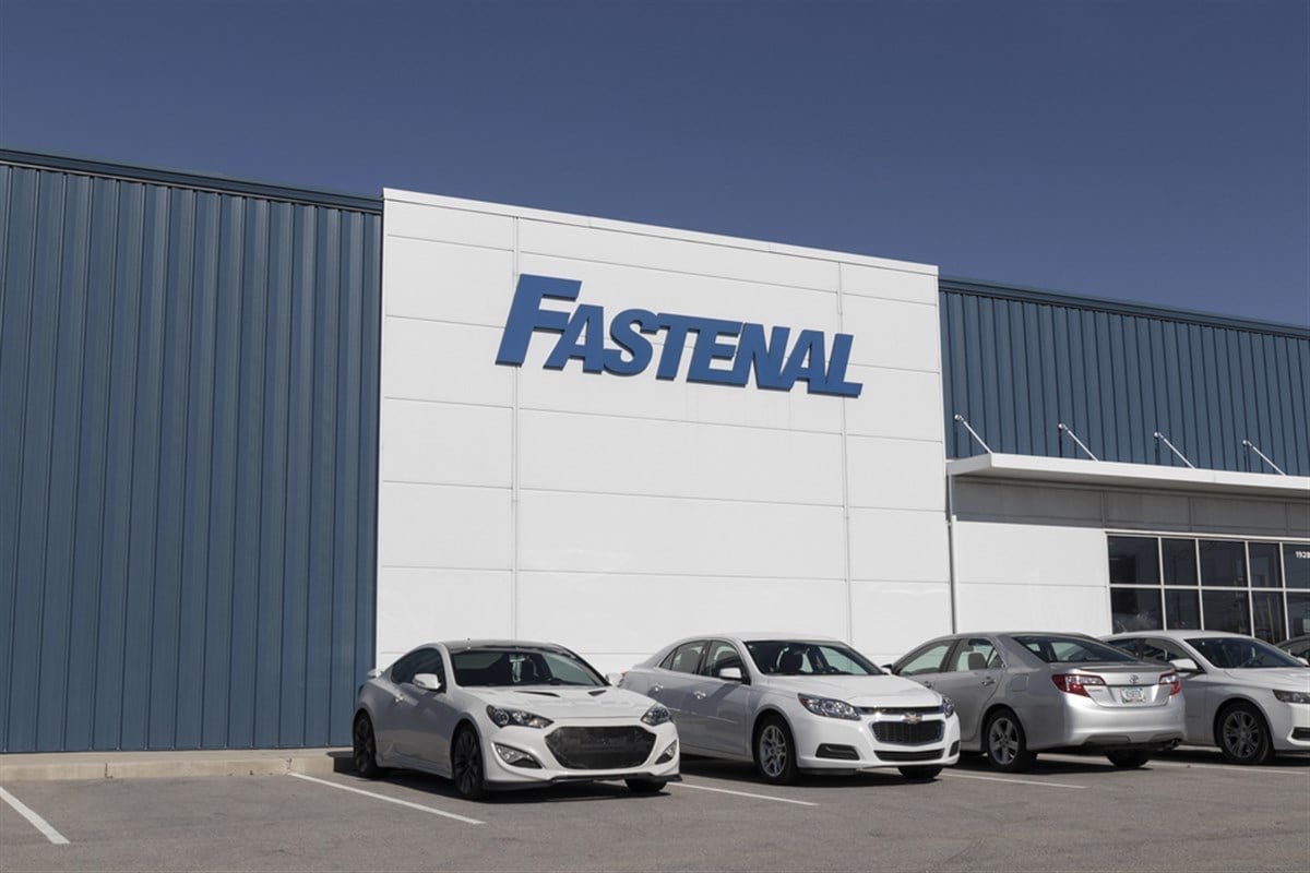 FAST Stock Pullback Sets Up Long-Term Buying Opportunity