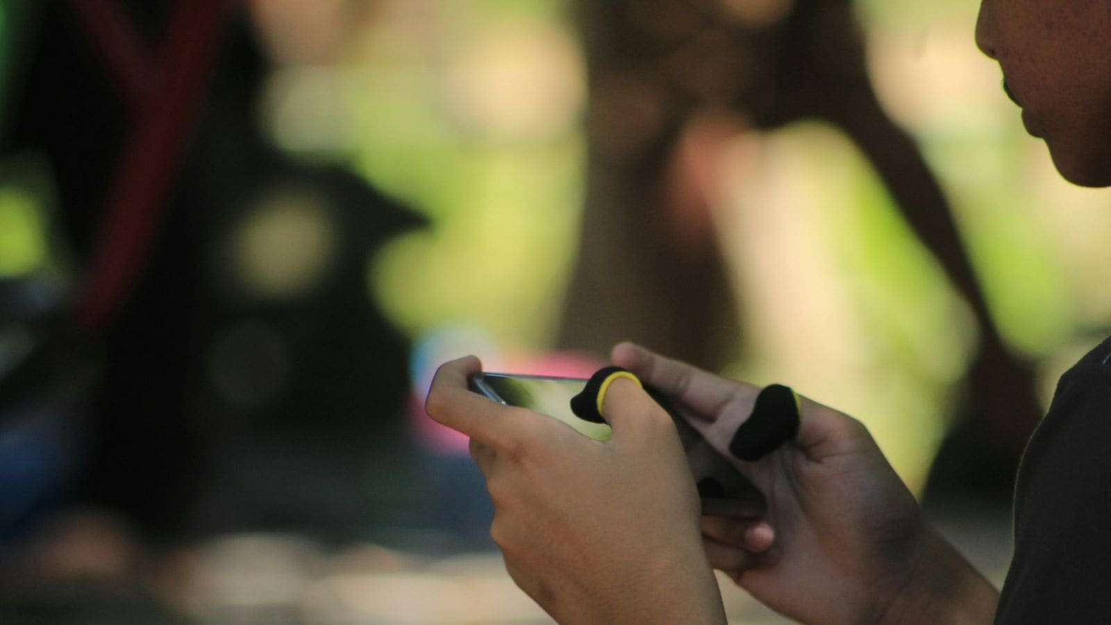 Scolded for playing games on mobile, Delhi boy dies by suicide | Delhi News