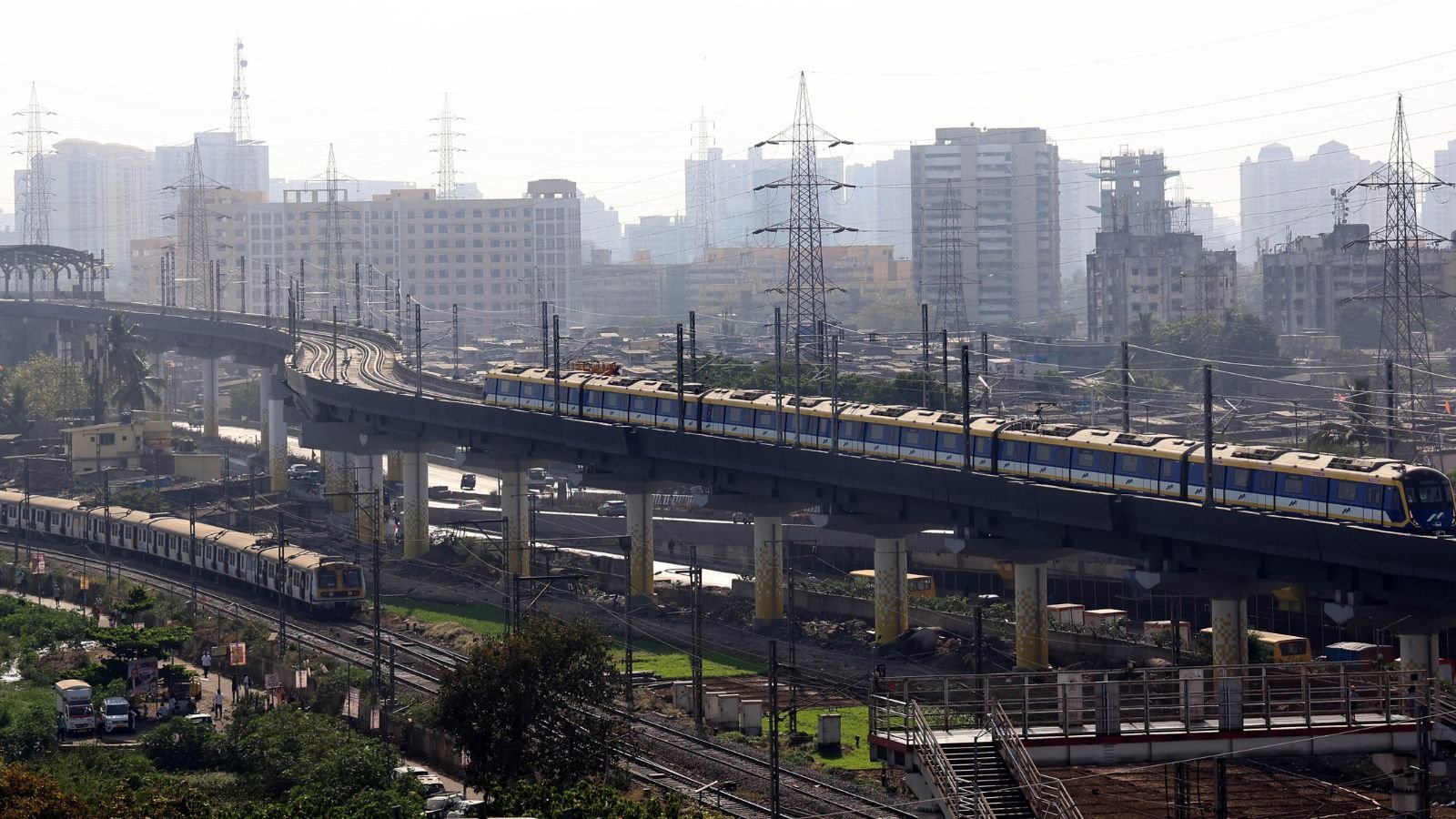 Here’s why commuters are not getting mobile network in newly inaugurated Mumbai Metro Line 3 | Mumbai News